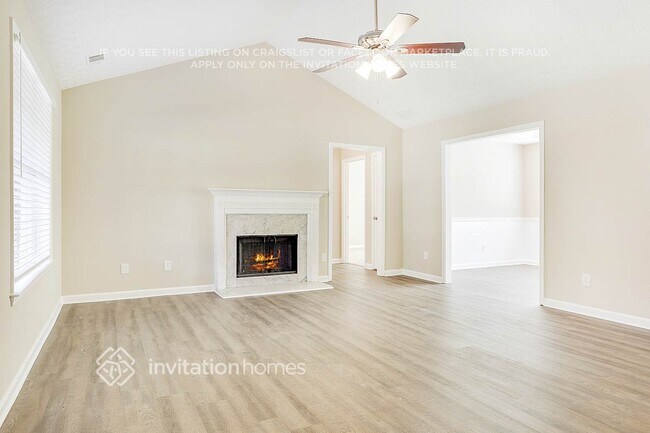 Foto del edificio - 140 Oak Hill Dr