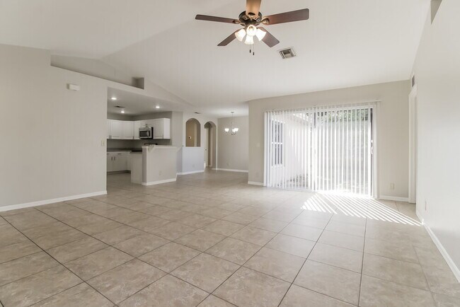 Foto del edificio - 1018 SW 9th Ct
