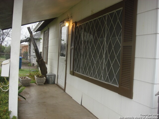 Building Photo - 812 Prado St