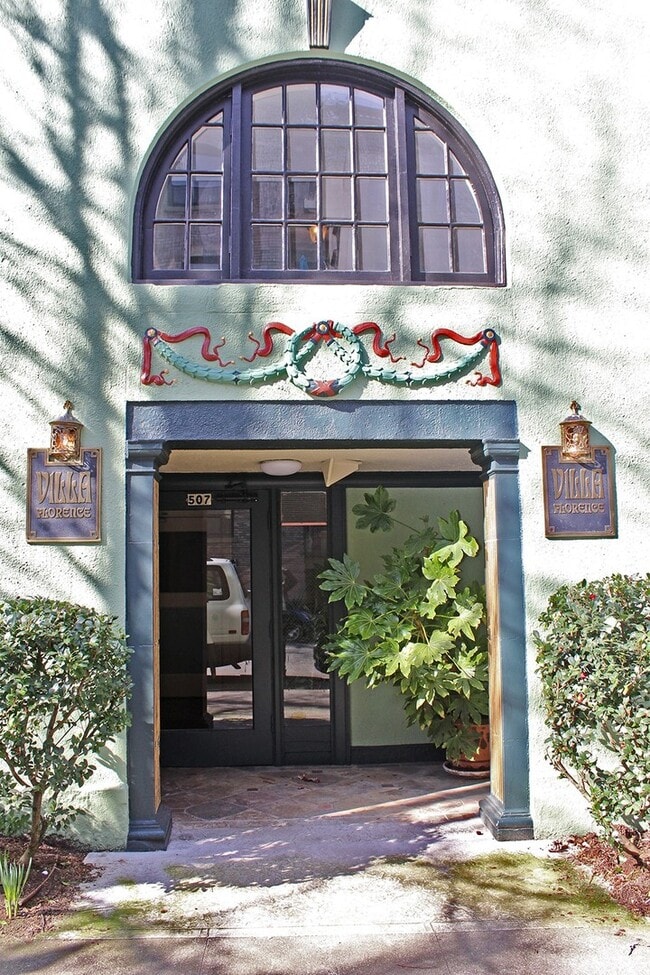 Foto del edificio - 507 NW 22nd Ave