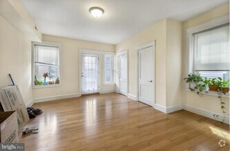 Building Photo - 6168 Ridge Ave