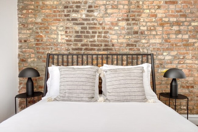 Photo - 521 E 5th St Apartment