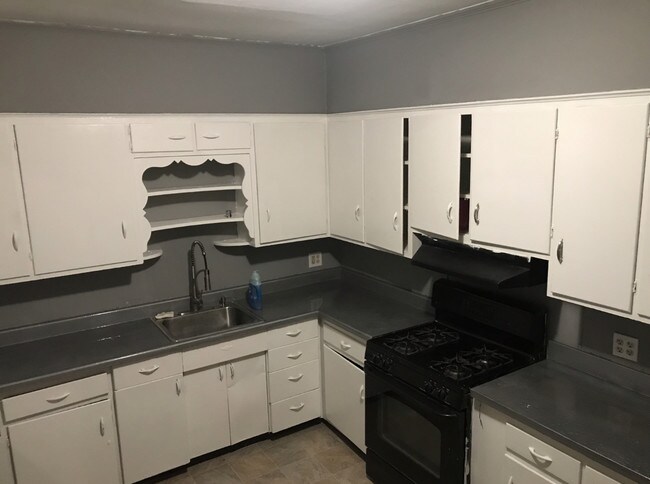 Building Photo - 1000 Washington St