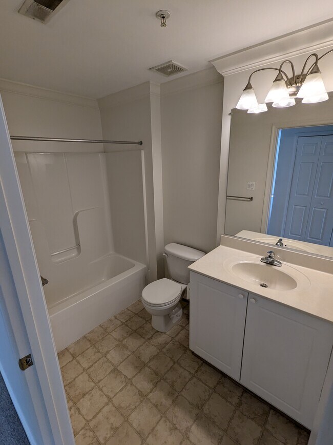 Building Photo - 2501 Coleridge Dr