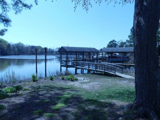 Foto del edificio - Water Front home on the Poquoson River wit...