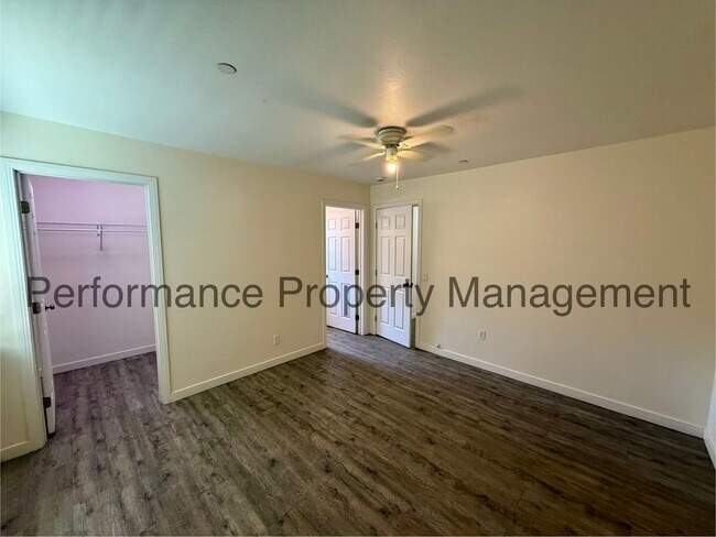 Foto del edificio - 703 Decatur St