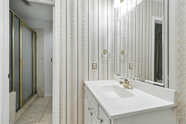 Building Photo - 1532 Prairie Grove Dr