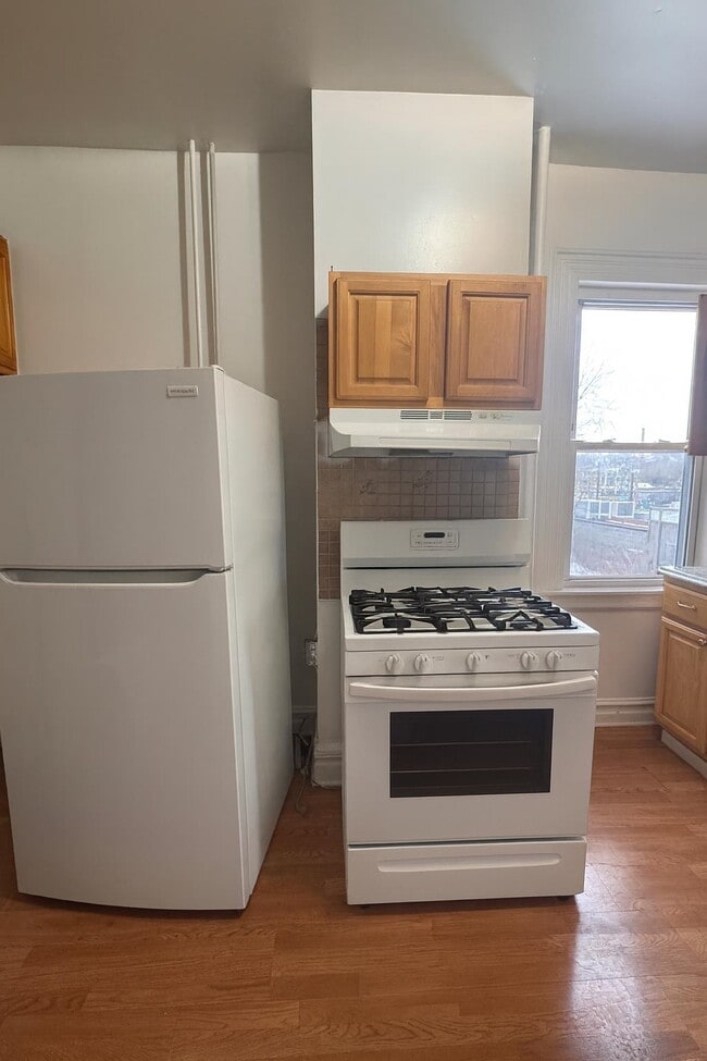 Building Photo - 318 Randolph Ave