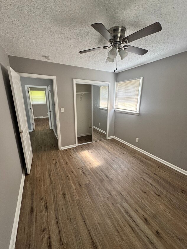 Se alquila habitación contigua a otra habitación que también se alquila - 1603 W 24th Ter S