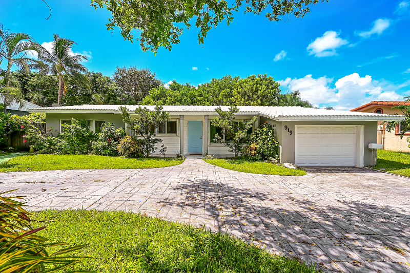 Foto principal - 919 NE 26th Ave