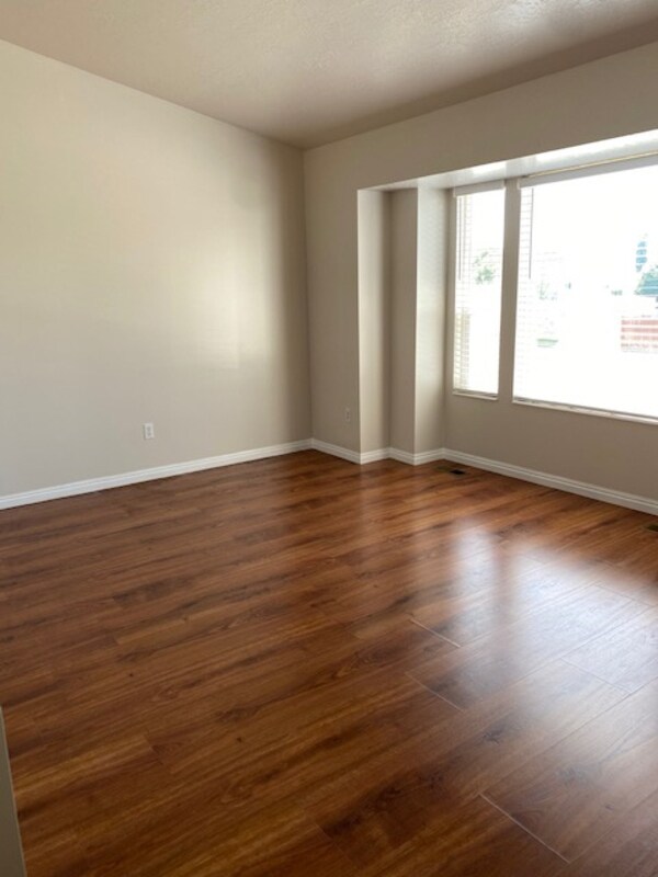 Building Photo - 2022 N 850 W