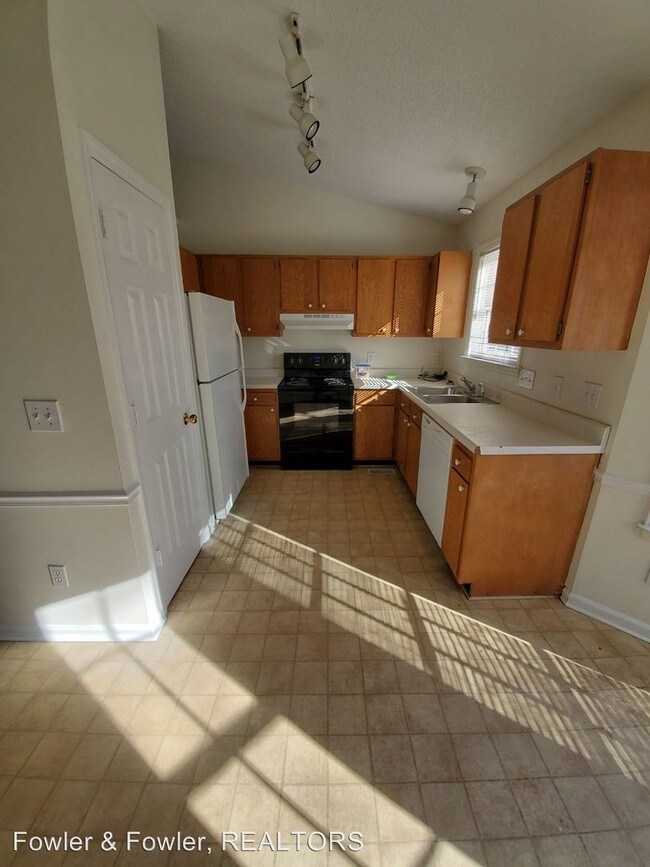 Building Photo - 3 br, 2 bath House - 2716 Westgate Dr