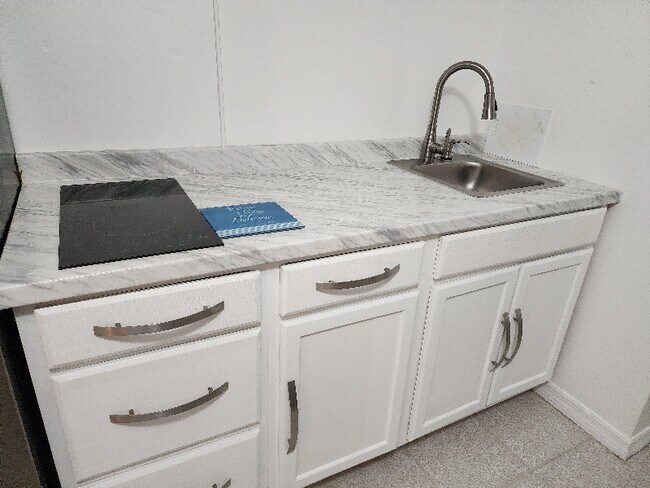 Foto del edificio - 7909 NW 40th St