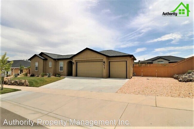 Building Photo - 4 br, 3 bath House - 463 Belvedere Dr.