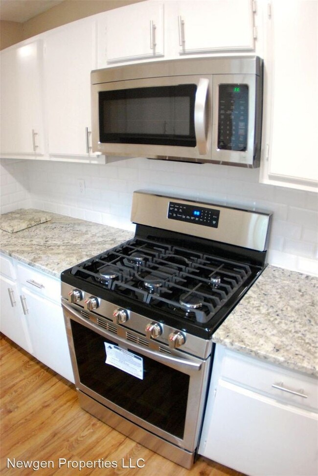 Building Photo - 3 br, 2 bath House - 1301 Donley Dr