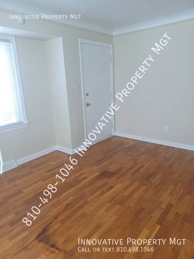 Foto del edificio - 1309 Clancy Ave