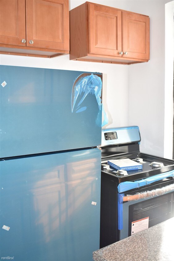 Foto principal - 518 E 187th St