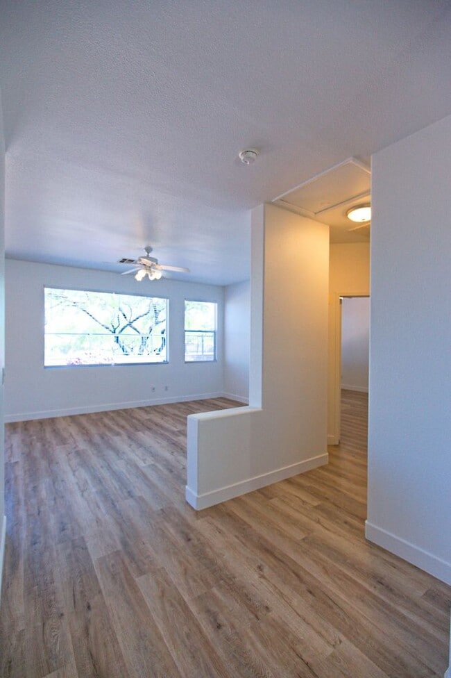 Building Photo - Beautiful One-story house in Summerlin