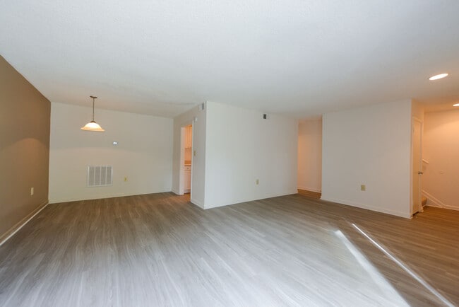 Interior Photo - Three Rivers