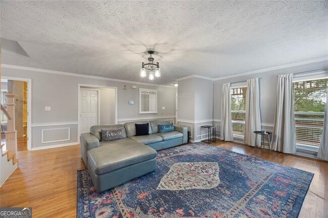 Building Photo - 135 Cowan Trail