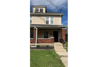 Building Photo - 1346 N Dearborn St
