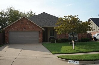 Building Photo - 6729 Lucas Ln