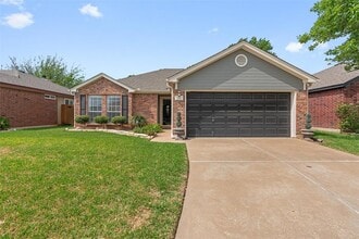 Building Photo - 226 Claris Ln
