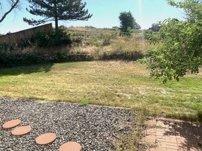 Building Photo - 122 Crawford Cir