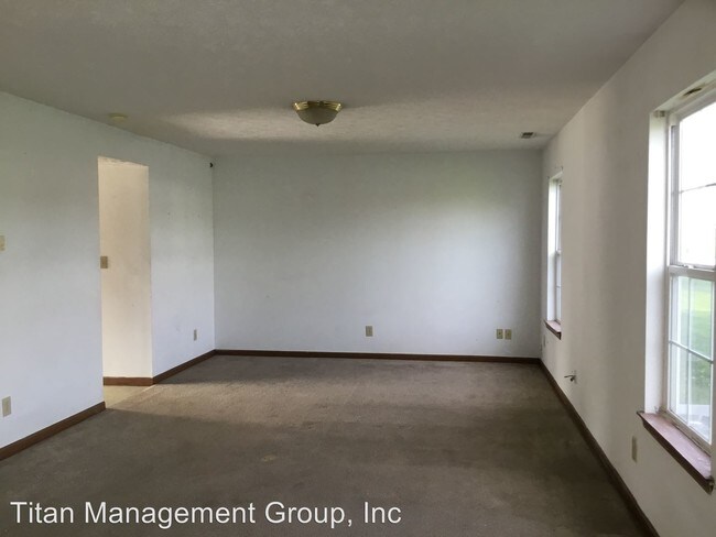 Building Photo - 408-408 Fairington Ave