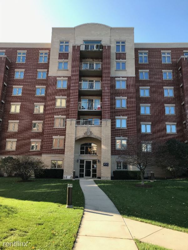 Foto principal - 8747 W Bryn Mawr Ave