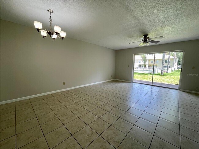 Foto del edificio - 5136 Sunridge Palms Dr