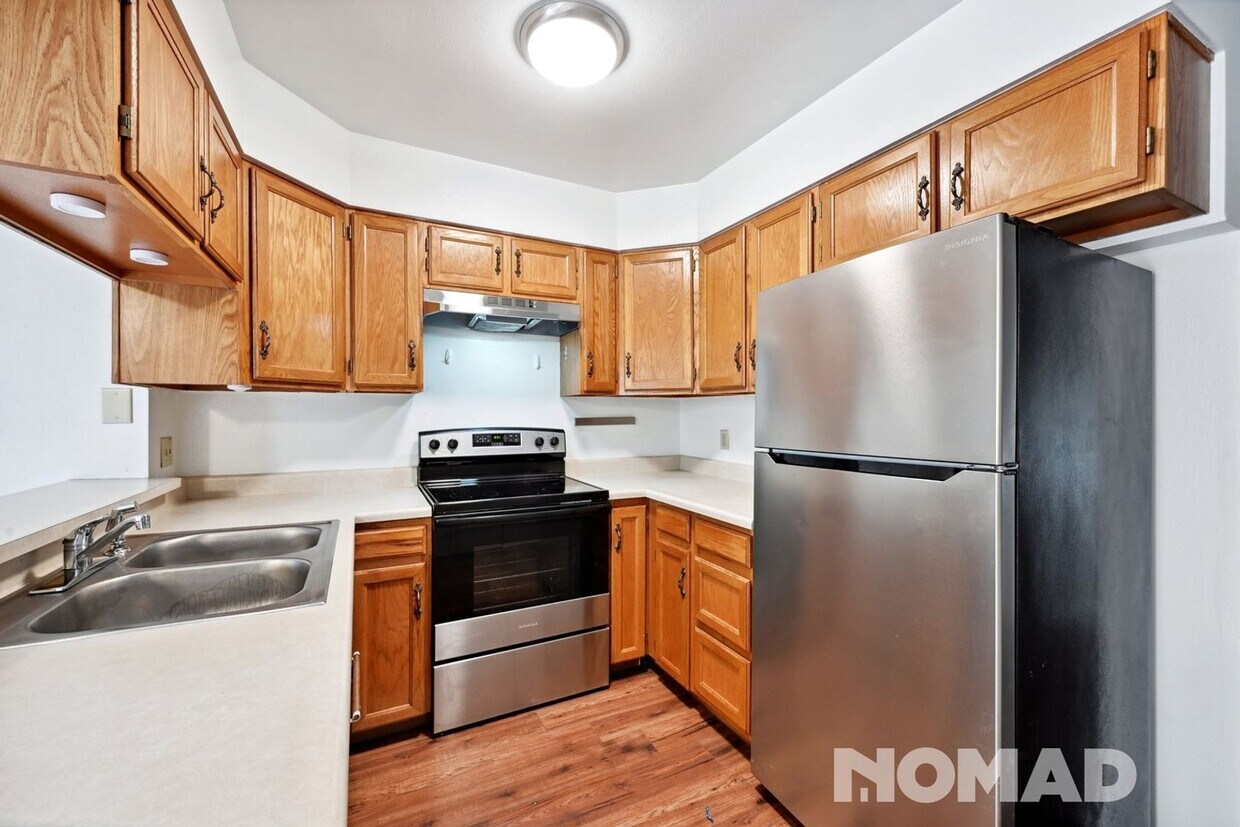 Foto principal - 2 Bedroom Townhome in Denver