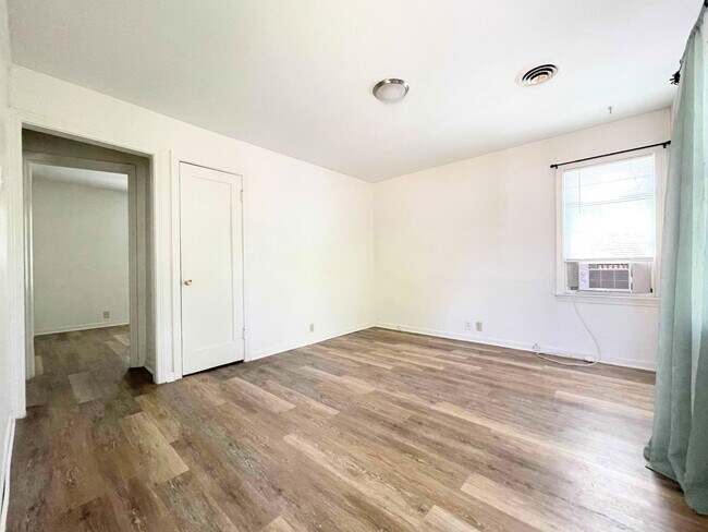 Foto del edificio - Cozy 1 bedroom home