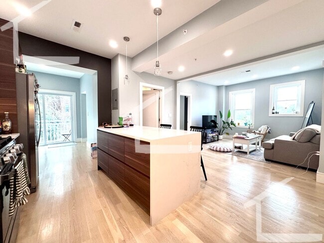 BEAUTIFUL BRAND NEW 4 BED 2 BATH IN BROOKL... - BEAUTIFUL BRAND NEW 4 BED 2 BATH IN BROOKL... Townhome