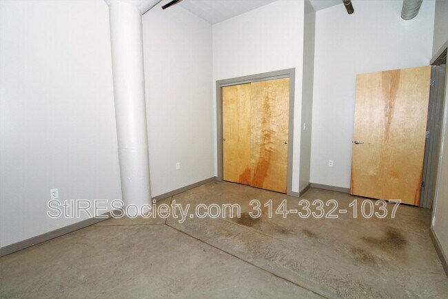 Foto del edificio - 8125 Michigan Ave