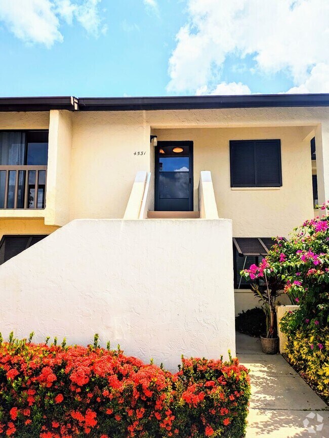 Building Photo - 4531 Longwater Chase