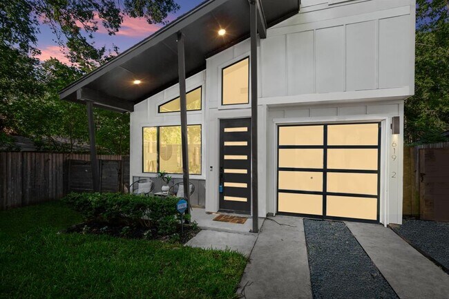 Building Photo - 619 Hammack Dr