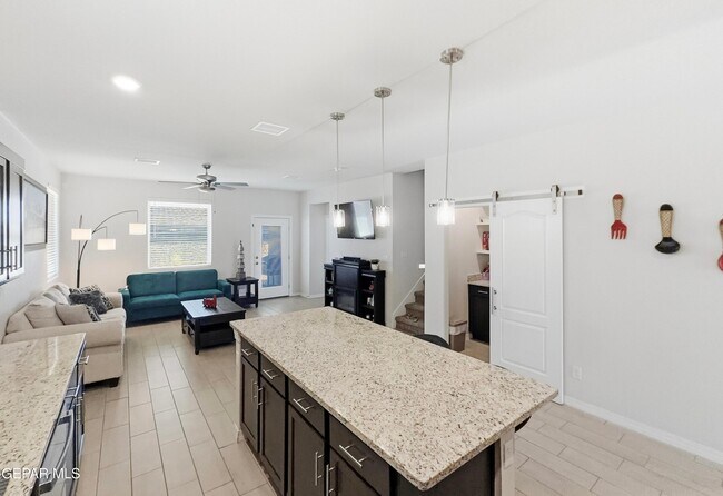 Foto del edificio - 1664 Sam Dominguez