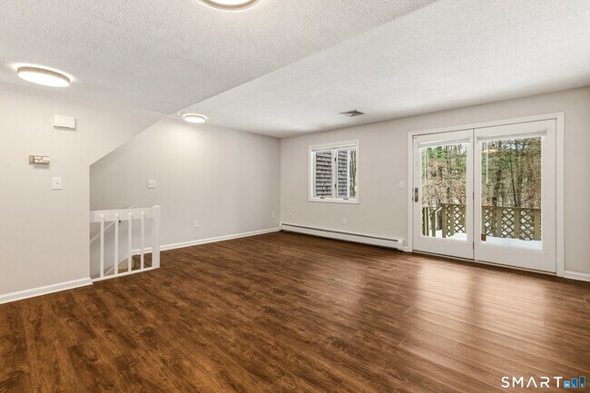 Foto del edificio - 116 Songbird Ln