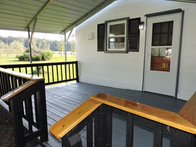 Building Photo - Email Linda@vacosold.com  or Call Office 8...