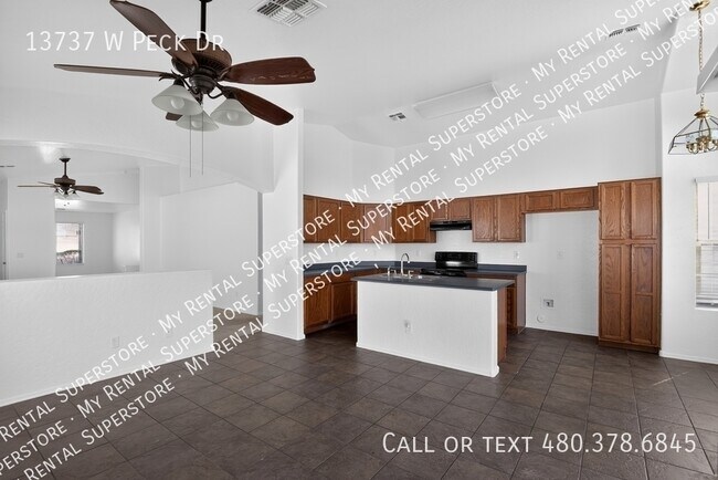 Foto del edificio - 13737 W Peck Dr