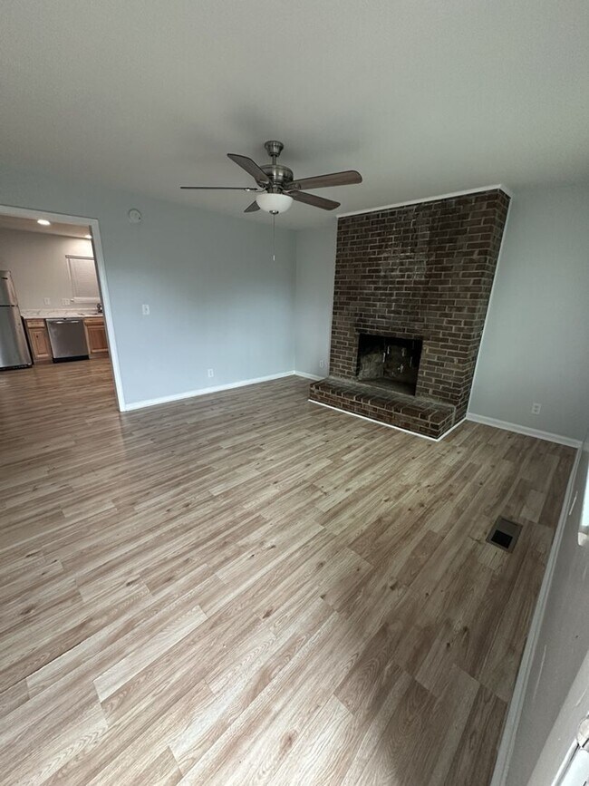 Foto del edificio - Comfortable Chattanooga Living at Clift View Drive