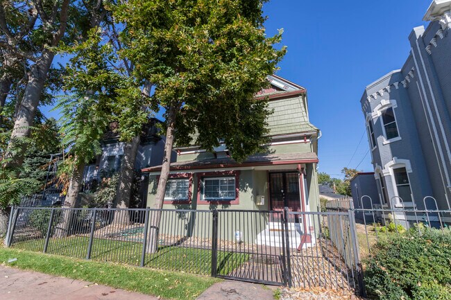 Building Photo - 2723 Stout St