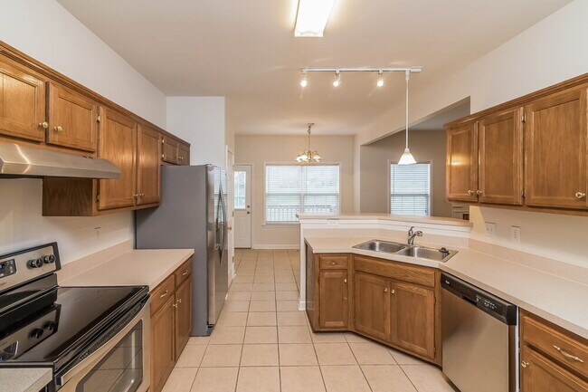 Foto del edificio - 2805 Aston Woods Ct