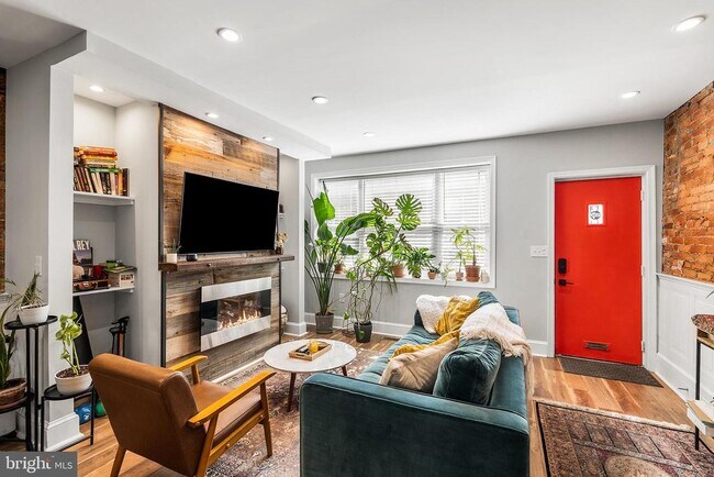 Foto del edificio - 1316 Dorrance St