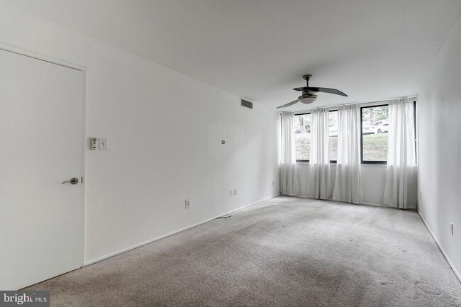 Building Photo - 8 S Van Dorn St