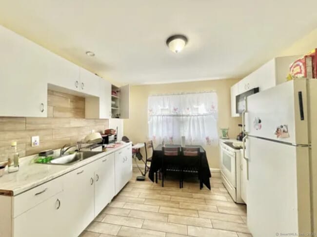 Foto del edificio - 130 Branford St