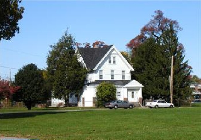 Primary Photo - 7627 Este Ave
