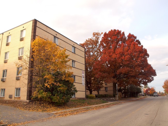 Foto del edificio - Gardens of Mt. Airy