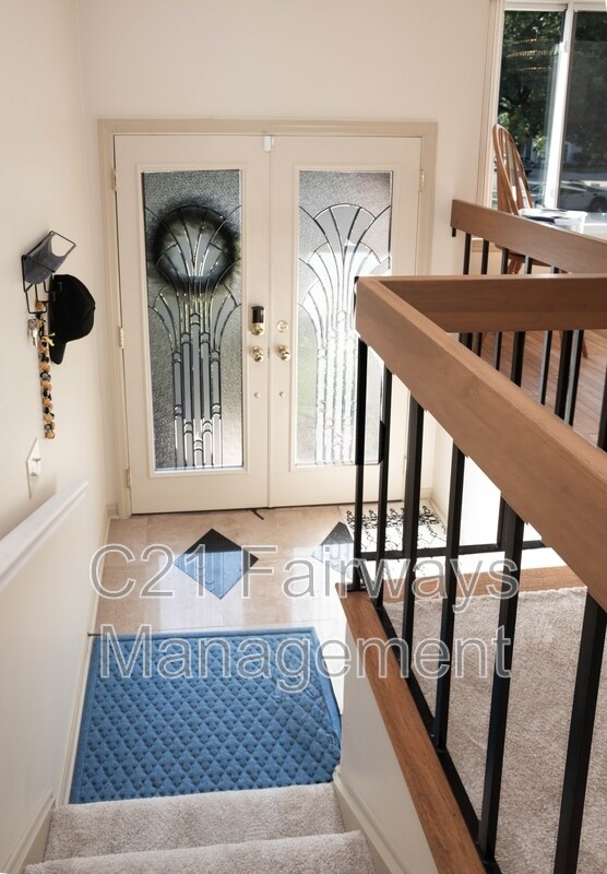 Foto del edificio - 804 Fairways Dr